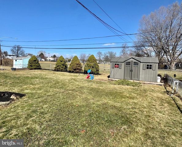 509 EXTON RD, Hatboro, PA 19040