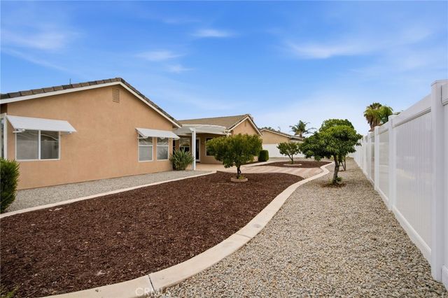 42144 Santa Fe Trail, Murrieta, CA 92562