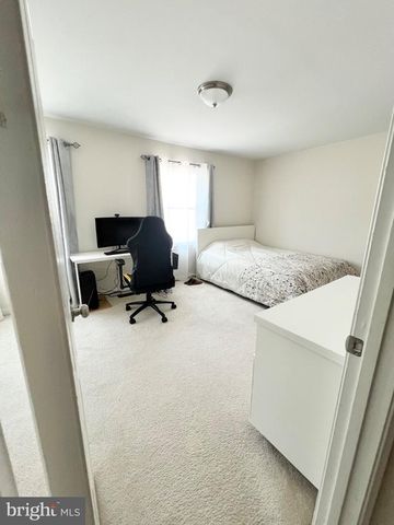 5929 WILD BROOK CT, Centreville, VA 20121