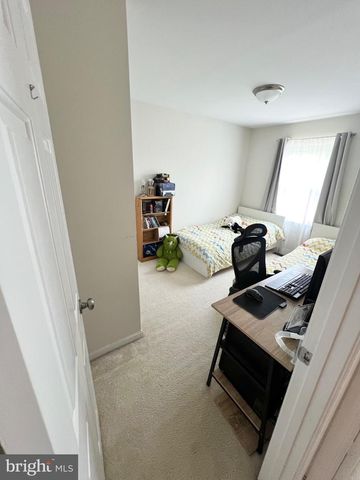 5929 WILD BROOK CT, Centreville, VA 20121
