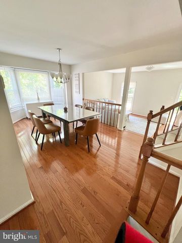 5929 WILD BROOK CT, Centreville, VA 20121