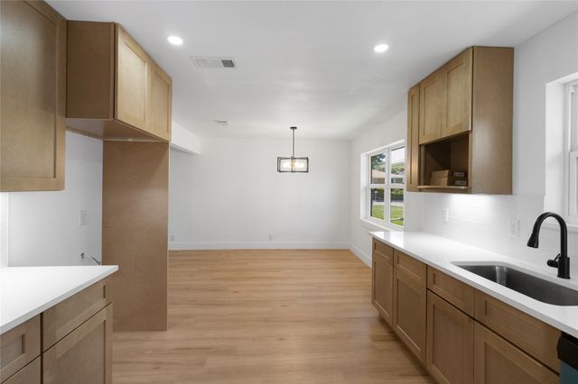 1821 El Paso Street, Lewisville, TX 75077