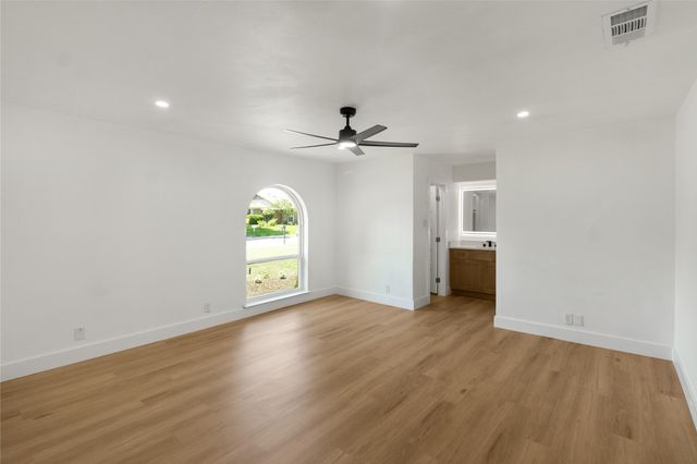1821 El Paso Street, Lewisville, TX 75077