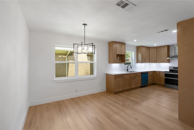 1821 El Paso Street, Lewisville, TX 75077