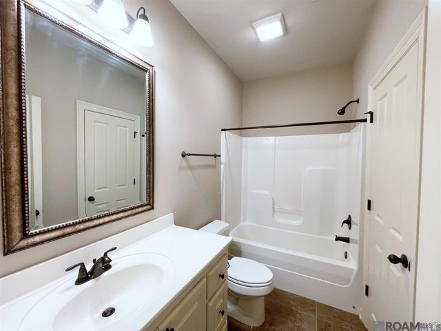 1695 El Tigre Dr, St Gabriel, LA 70776