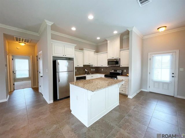 1695 El Tigre Dr, St Gabriel, LA 70776