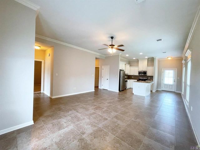 1695 El Tigre Dr, St Gabriel, LA 70776