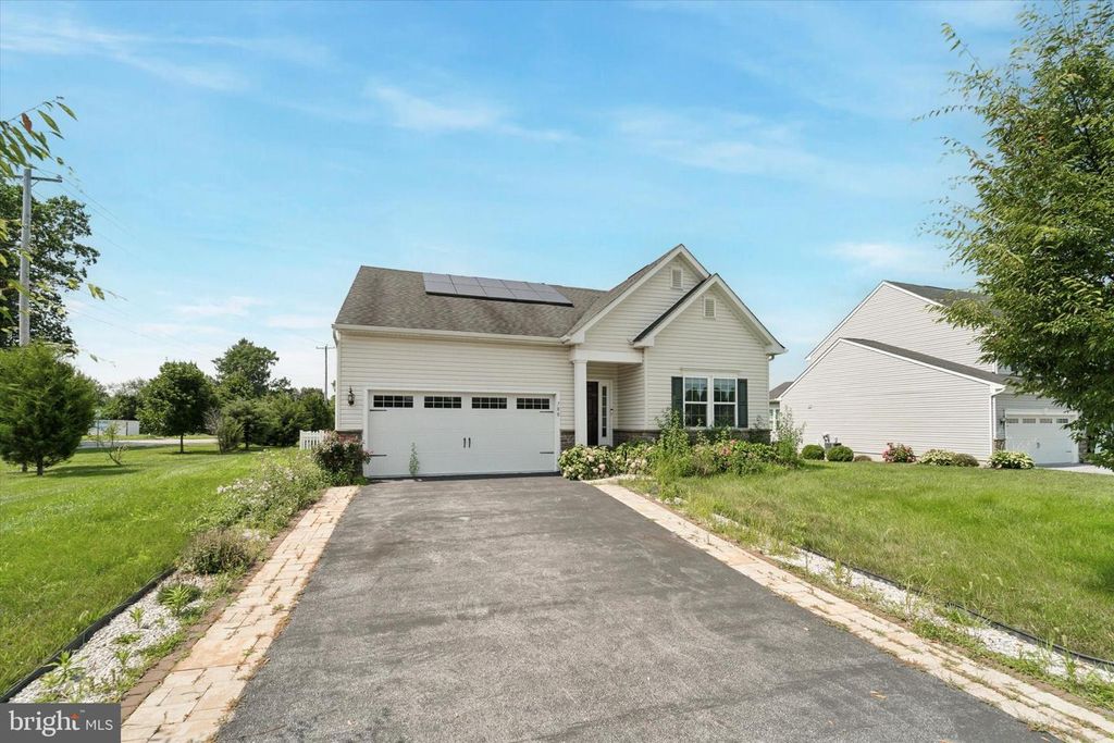 700 W CHESTNUT ST, Coatesville, PA 19320