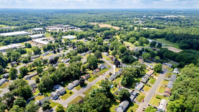 27 Circle Drive, Enfield, CT 06082
