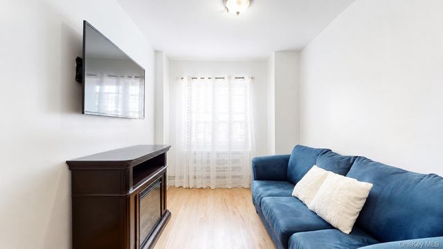 35-13 109th Street, Corona, NY 11368