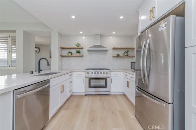 27 Monte Carlo, Irvine, CA 92614