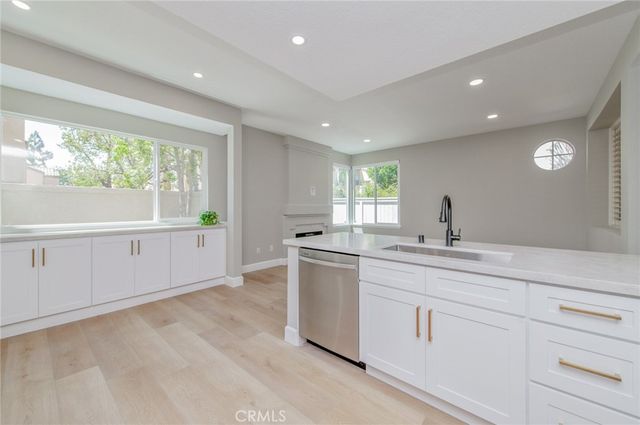 27 Monte Carlo, Irvine, CA 92614
