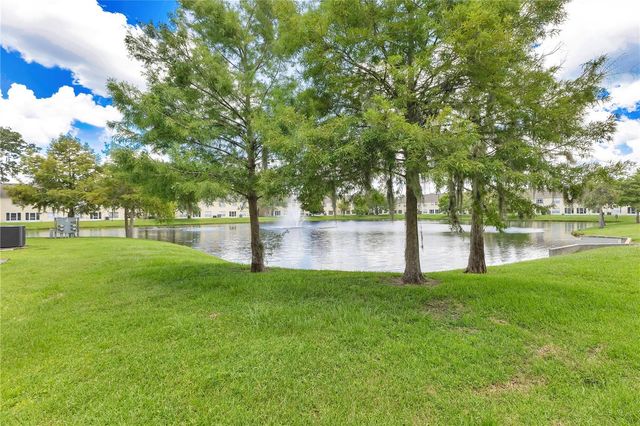 2855 CLUB CORTILE CIRCLE, Kissimmee, FL 34746