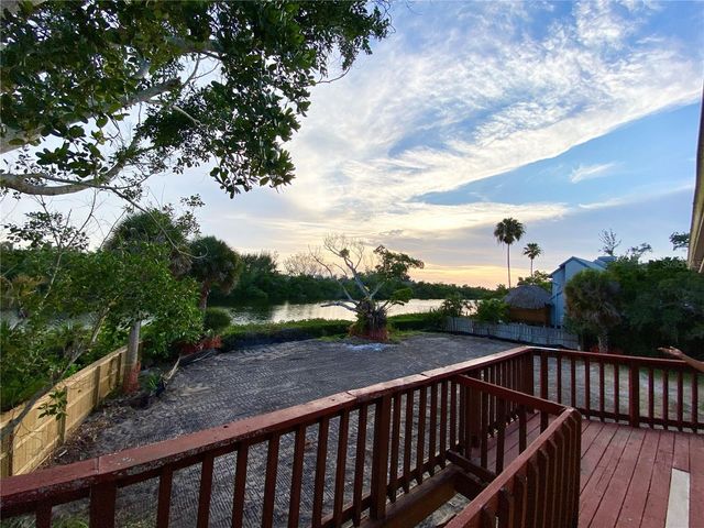 7820 MIDNIGHT PASS, Sarasota, FL 34242