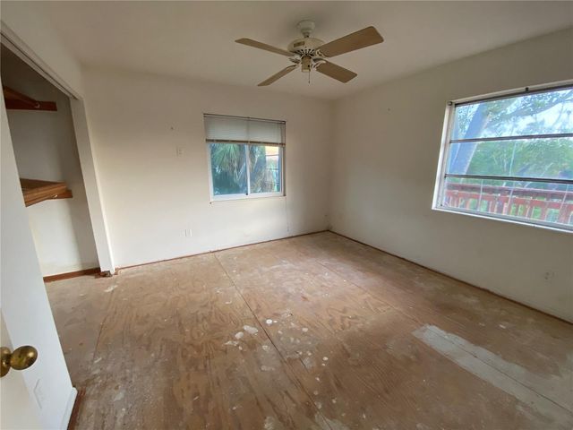 7820 MIDNIGHT PASS, Sarasota, FL 34242