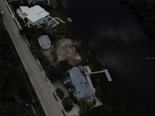 7820 MIDNIGHT PASS, Sarasota, FL 34242