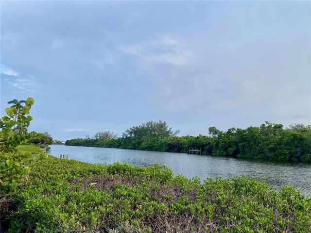 7820 MIDNIGHT PASS, Sarasota, FL 34242