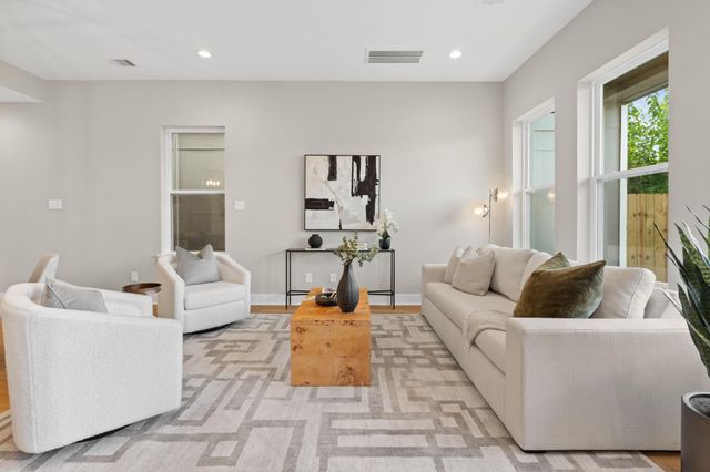 5815 Highland Sun Lane, Houston, TX 77091
