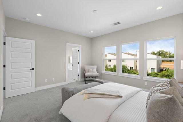 5815 Highland Sun Lane, Houston, TX 77091