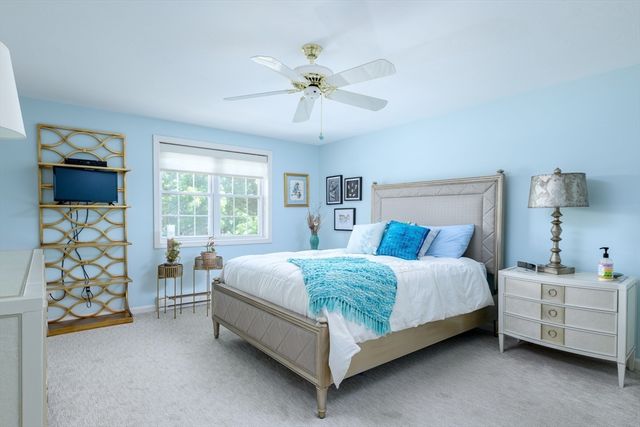 102 Torrey Lane Ext 102, Holden, MA 01520