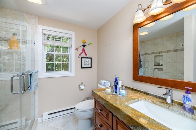 102 Torrey Lane Ext 102, Holden, MA 01520