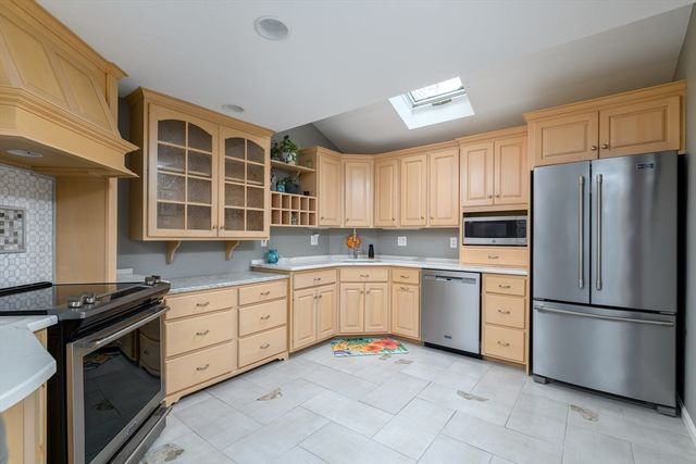 102 Torrey Lane Ext 102, Holden, MA 01520