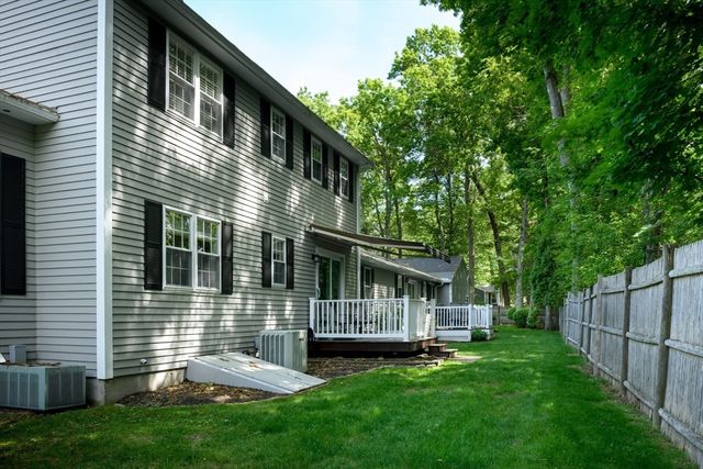 102 Torrey Lane Ext 102, Holden, MA 01520
