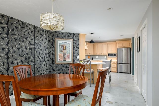 102 Torrey Lane Ext 102, Holden, MA 01520