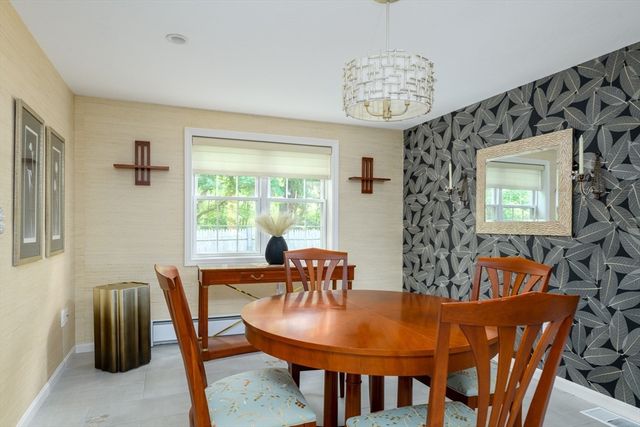 102 Torrey Lane Ext 102, Holden, MA 01520