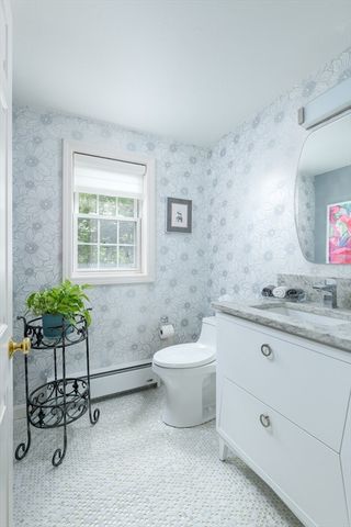 102 Torrey Lane Ext 102, Holden, MA 01520
