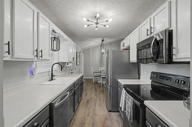 124 Chrissy Dr, Temple, GA 30179