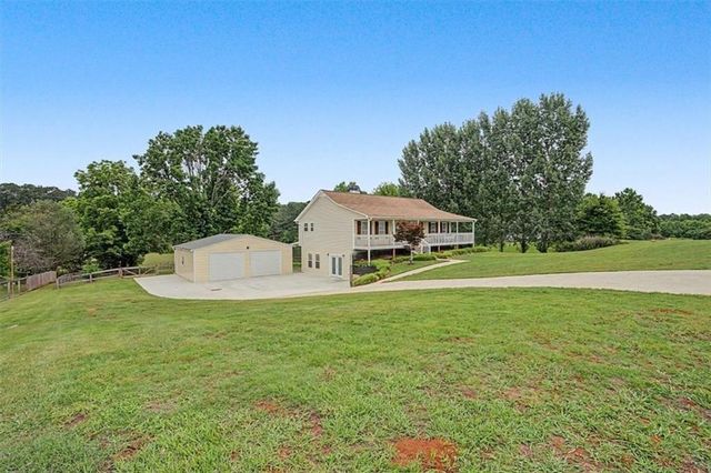 124 Chrissy Dr, Temple, GA 30179