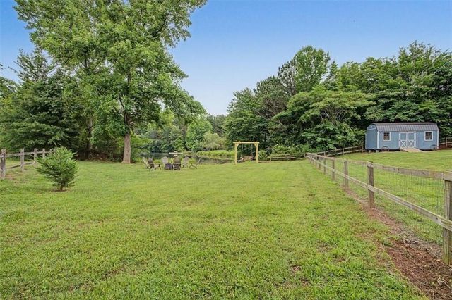 124 Chrissy Dr, Temple, GA 30179