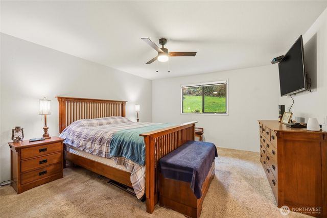 6830 Norma Beach Road, Edmonds, WA 98026