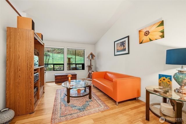 6830 Norma Beach Road, Edmonds, WA 98026