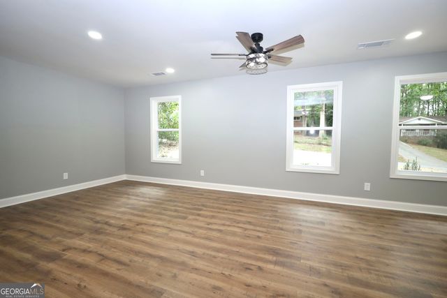 3941 Canterbury Walk, Douglasville, GA 30135