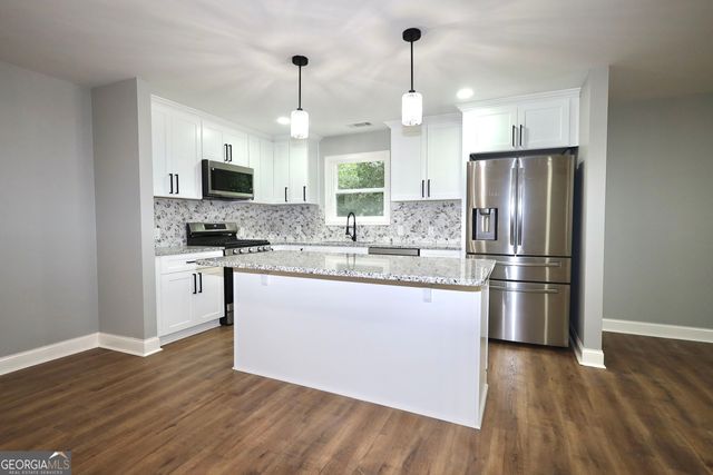 3941 Canterbury Walk, Douglasville, GA 30135