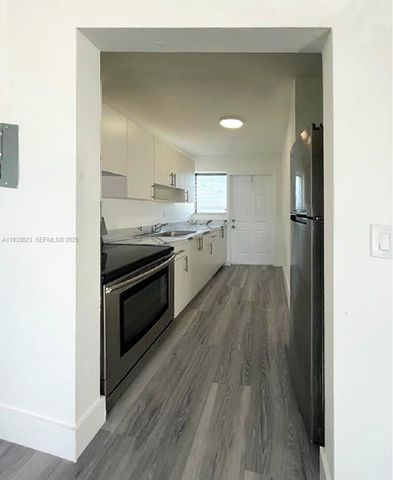 14280 NE 6th Avenue, North Miami, FL 33161