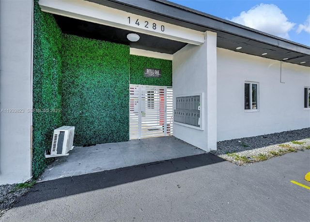 14280 NE 6th Avenue, North Miami, FL 33161