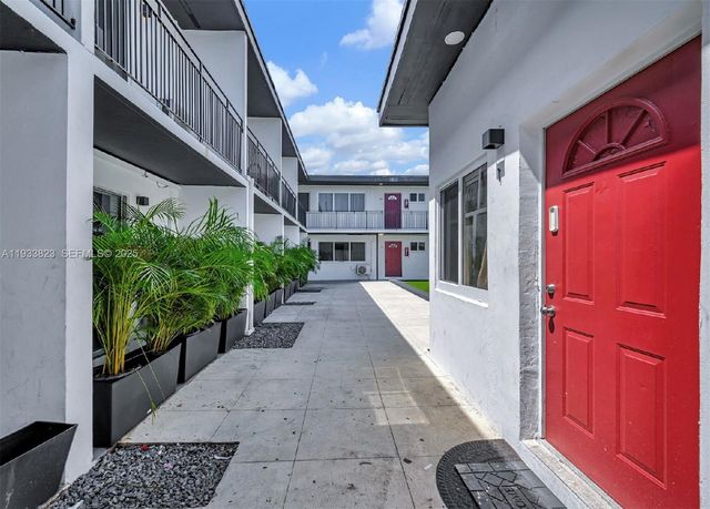 14280 NE 6th Avenue, North Miami, FL 33161