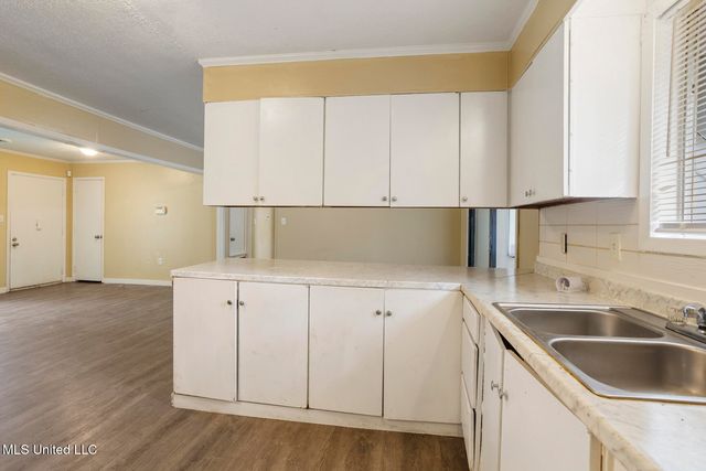 1716 Smallwood Street, Jackson, MS 39212