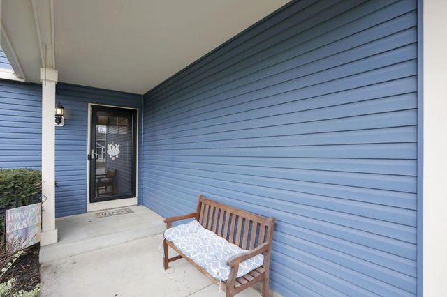 2417 Fernwood Avenue, Grove City, OH 43123