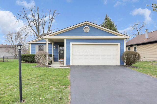 2417 Fernwood Avenue, Grove City, OH 43123