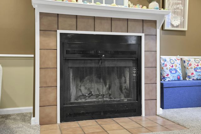 2417 Fernwood Avenue, Grove City, OH 43123