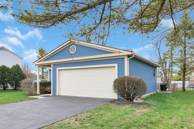 2417 Fernwood Avenue, Grove City, OH 43123