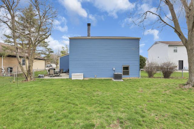 2417 Fernwood Avenue, Grove City, OH 43123