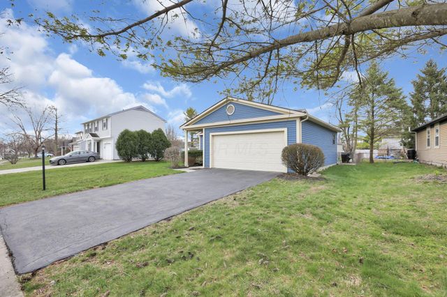 2417 Fernwood Avenue, Grove City, OH 43123