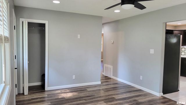 1005 MOORE Street, Carterville, IL 62918