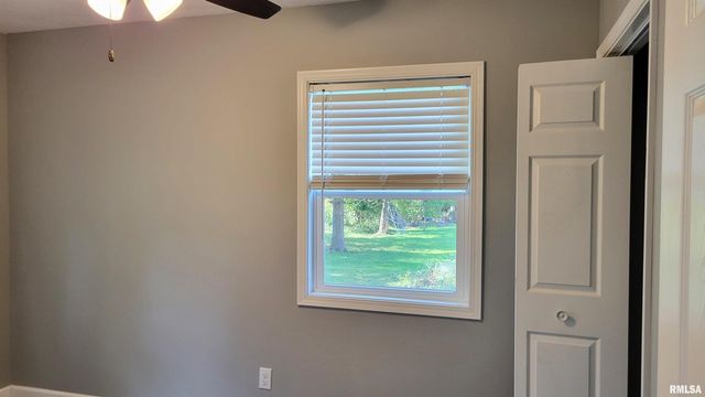 1005 MOORE Street, Carterville, IL 62918