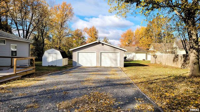1005 MOORE Street, Carterville, IL 62918